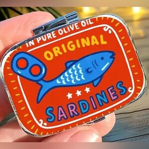 Sardines Travel 2-Compartment Pill Box Container